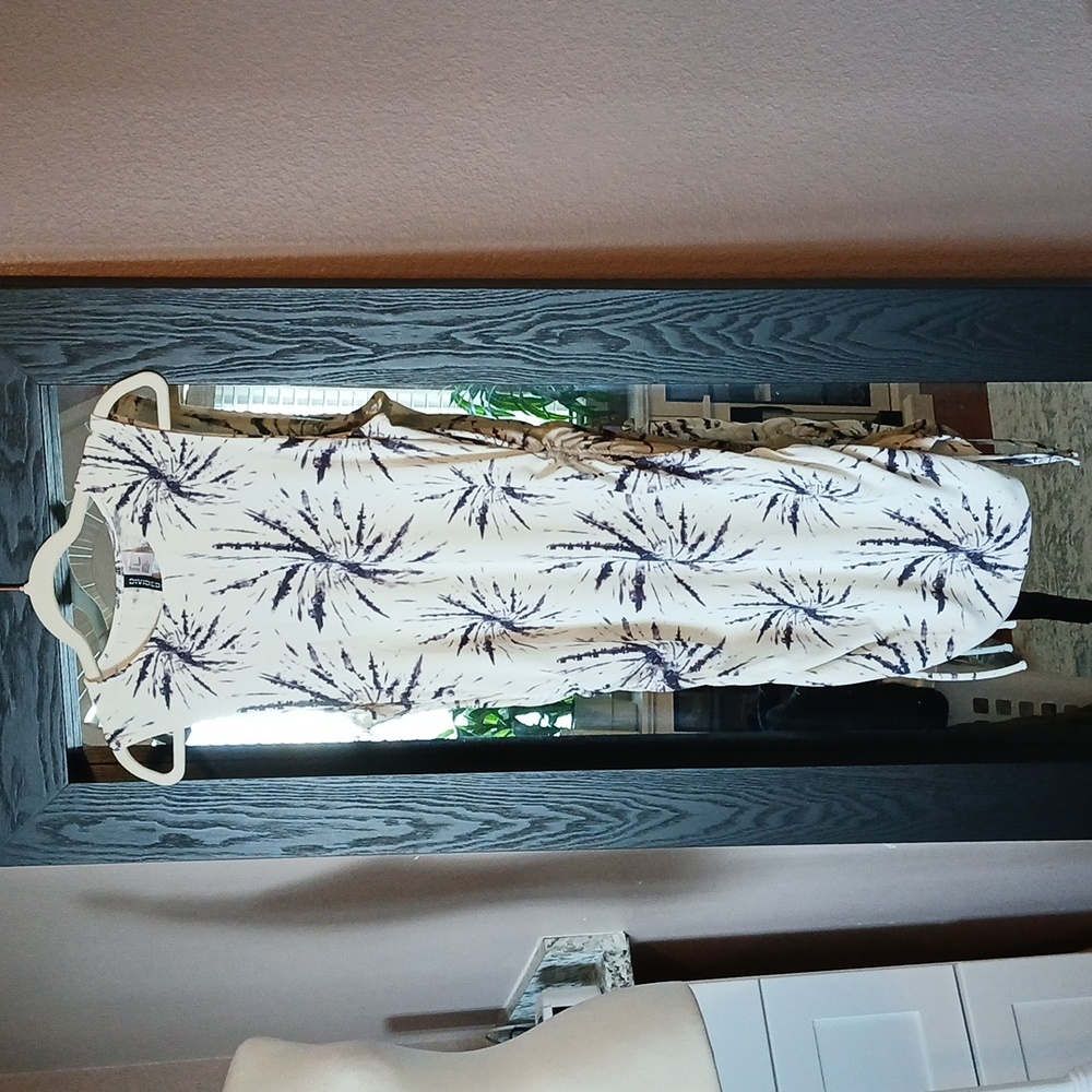 NWOT Divided Sleeveless Womens Dress Size L Fireworks Starbursts July 4th